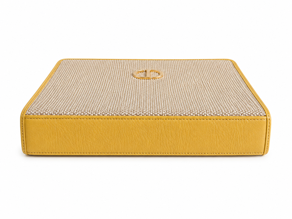 Capri clutch